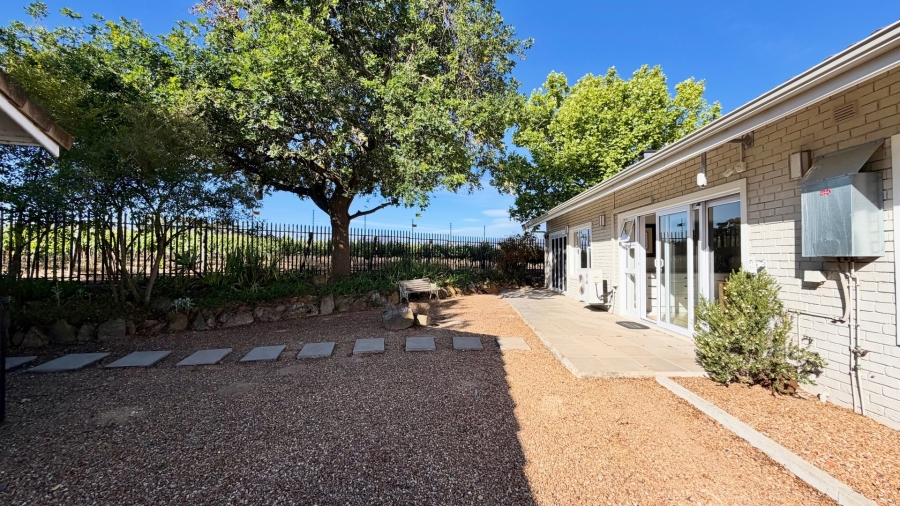 Commercial Property for Sale in Stellenbosch Farms Western Cape